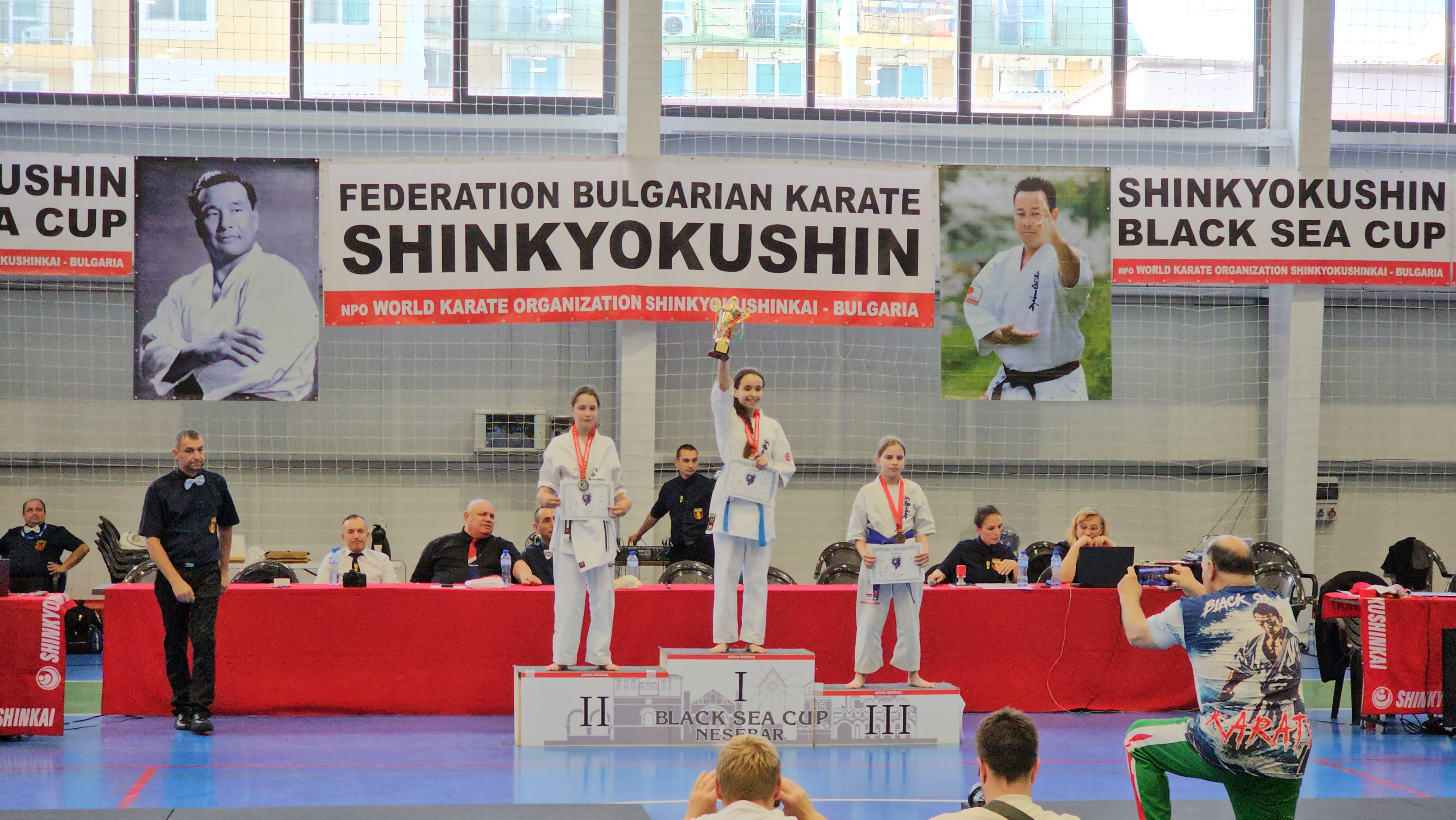Вики карате 4